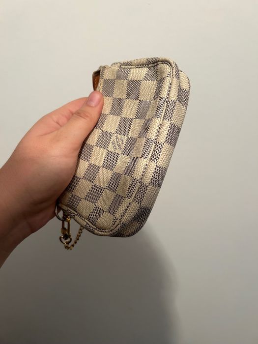 geanta Louis Vuitton