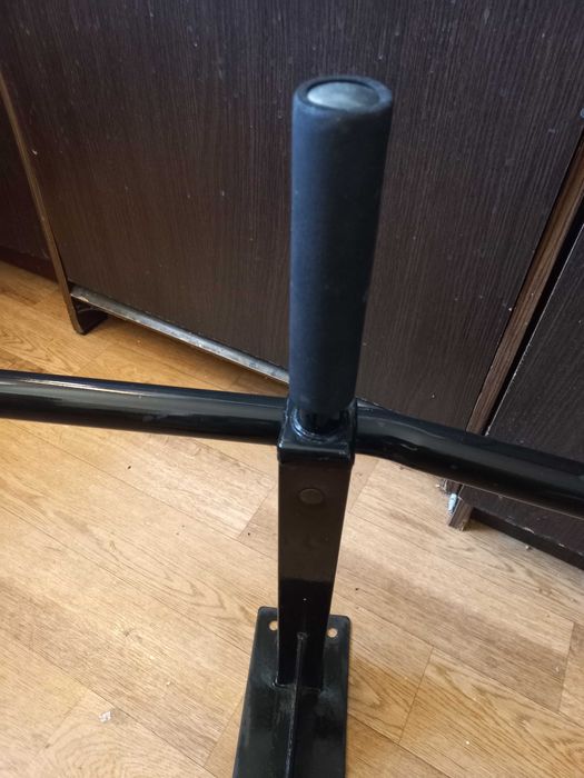 Турник настенны1