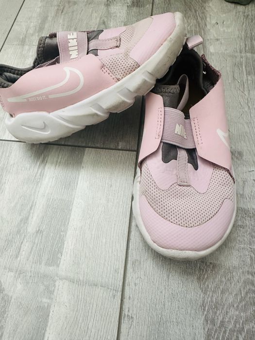 Лот маратонки nike 25 и 26 номер и боти H&M номер 25