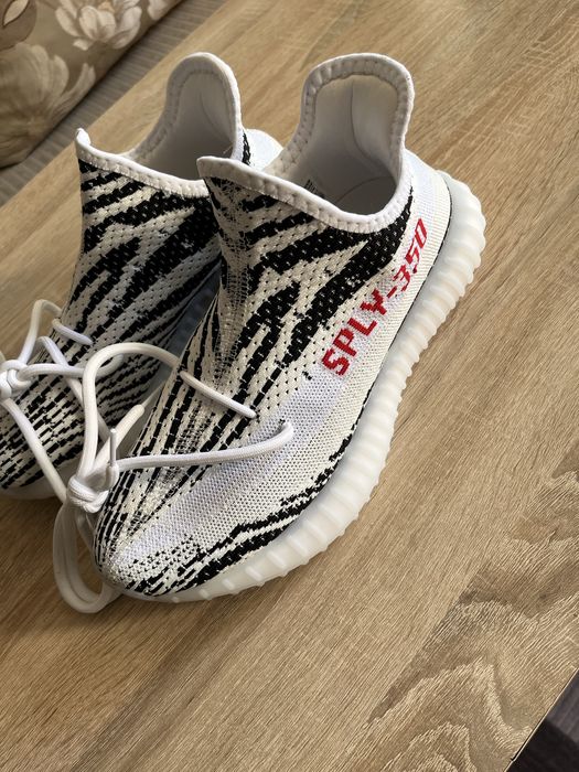 Adidas yeezy boost 350 zebra