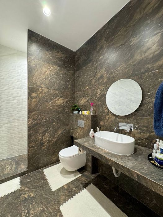 5.5 sotiqli hovli sotiladi. #a342