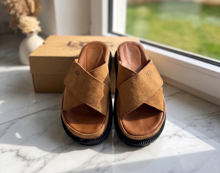 Papuci Dama UGG Maro - Full Box