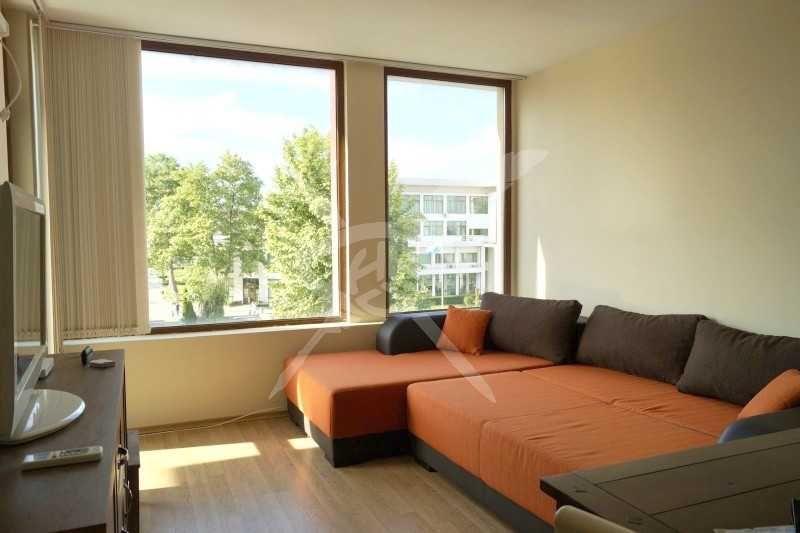 Продава се Двустаен апартамент в Приморско - 74 кв.м за 1237 €/кв.м - Снимка #2