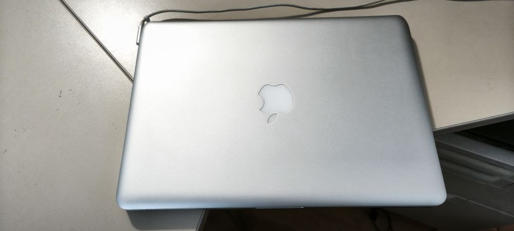 Macbook Pro midle 2012