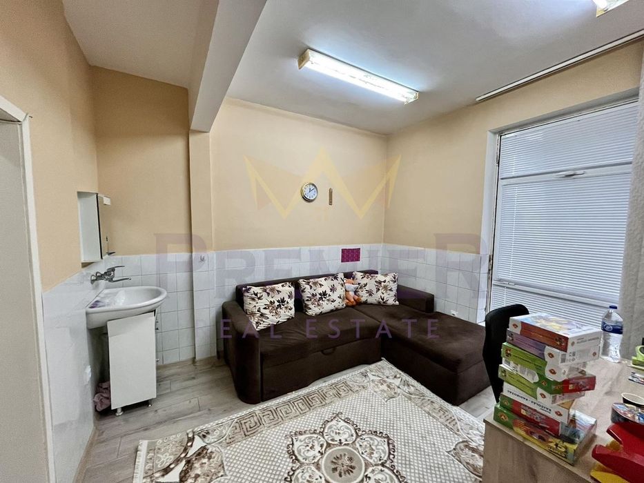 Дава се под наем Едностаен апартамент в Добрич, Център - 30 кв.м за 153 € - Снимка #6