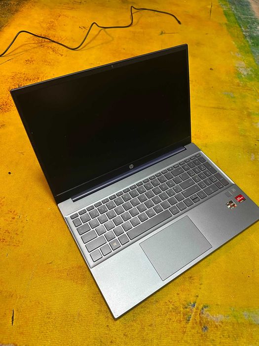Laptop Hp pavilion 15-eh1xxx, Ryzen 3 gen 5