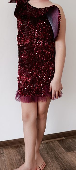 Продам платье детское , не одевалось , новое