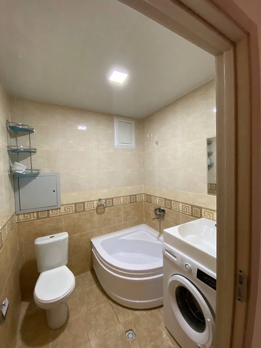 Сдается 3x комнатная квартира 
С обстановкой 
В городе Алмалыке