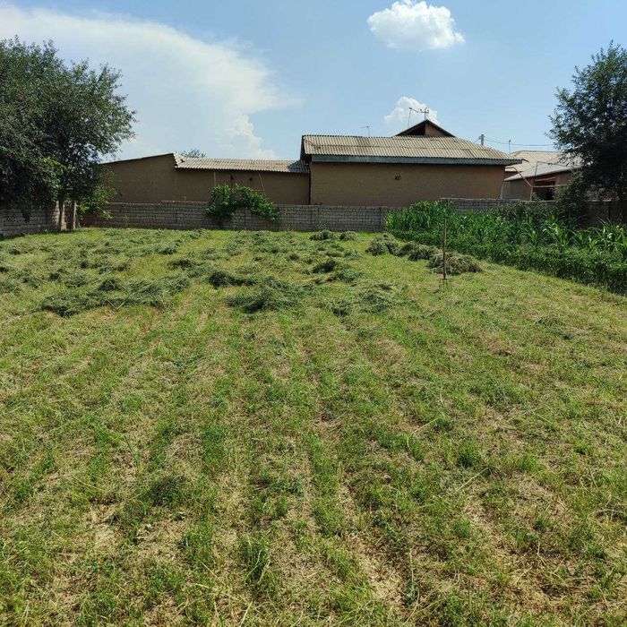 Продаётся участок под строительство 6 соток