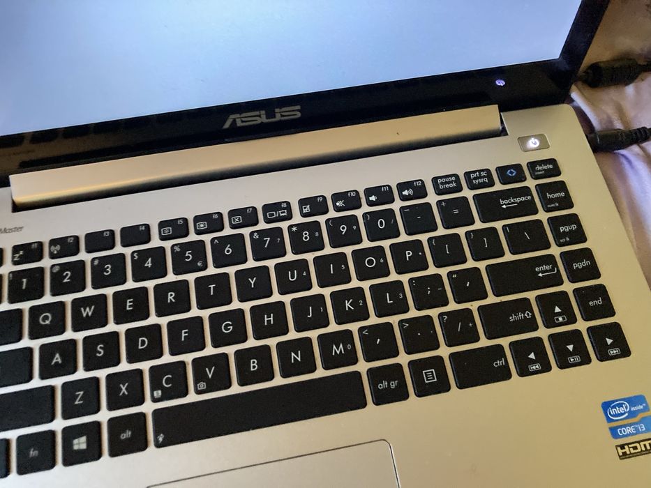 Лаптоп ASUS изгодно!