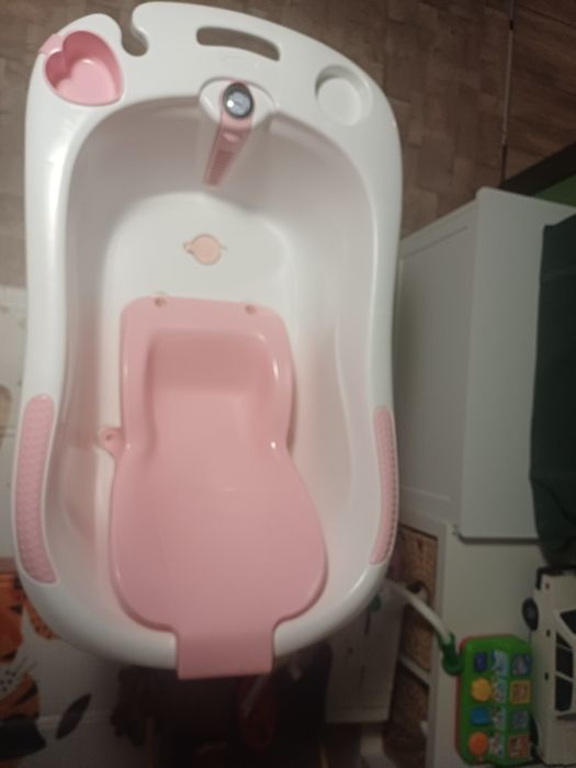 Бебешко корито за къпане с термометър в идеално състояние Chipolino