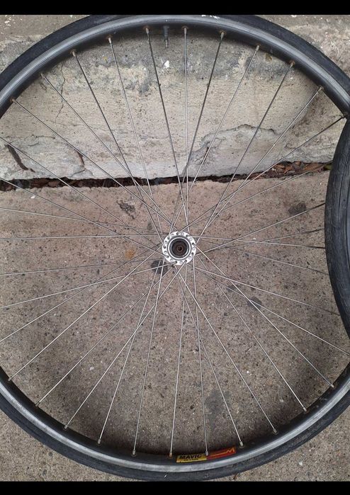 Vand doua roti de bicicleta
