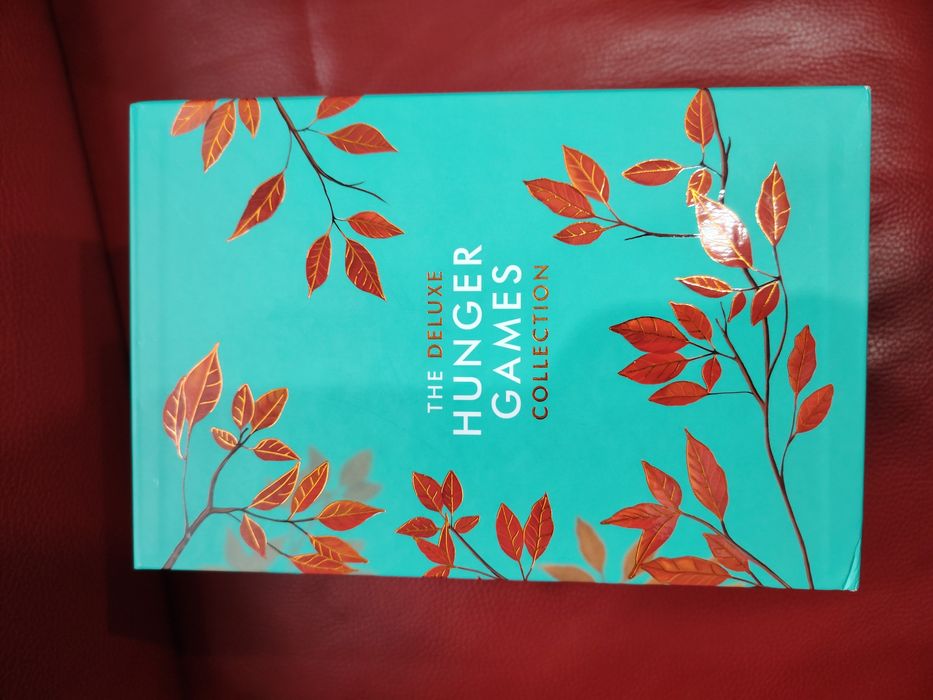 Set The deluxe Hunger Games collection