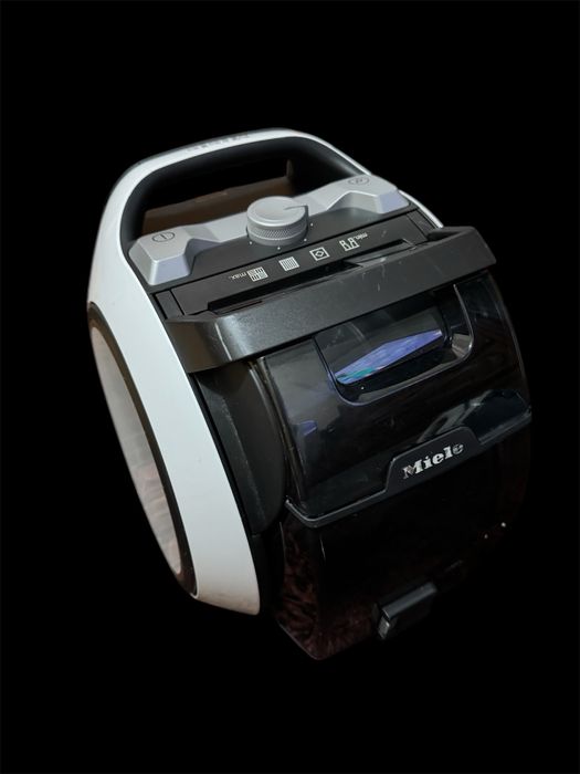 Aspirator Miele Boost CX1 Parquet HS20 890w - stare excelentă