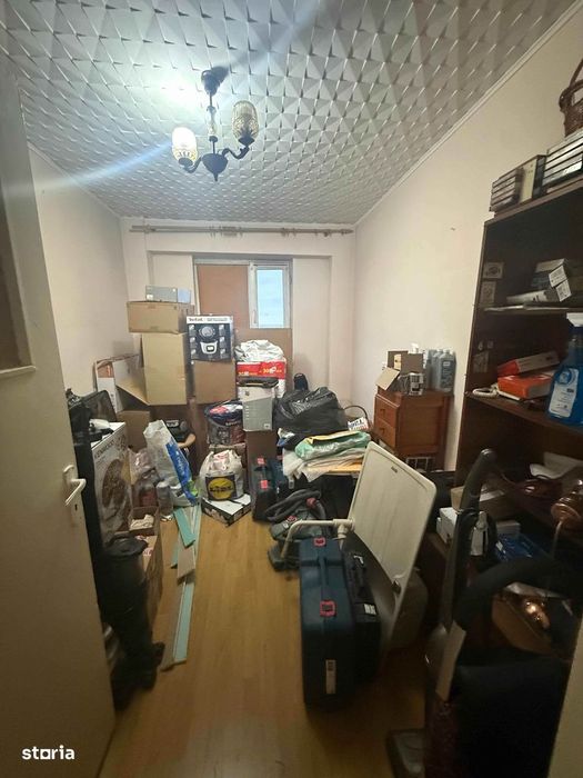 De vânzare apartament 3 camere decomandat 65 mp