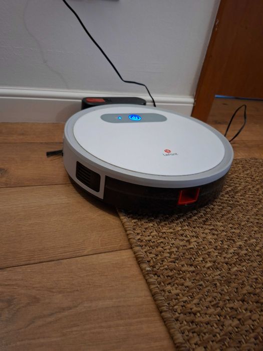 Aspirator robot Lefant