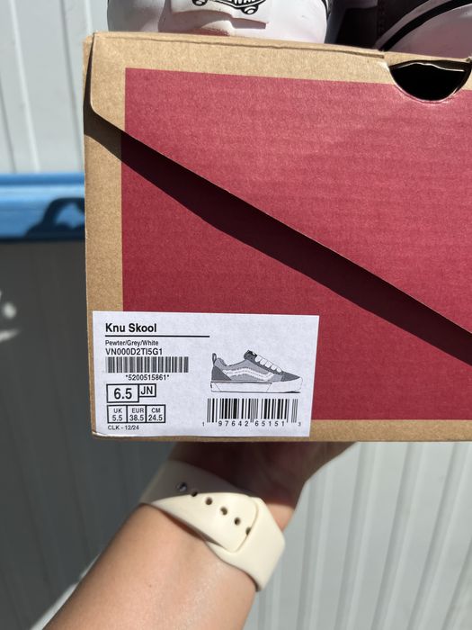 Vans Knu Skool номер 38.5