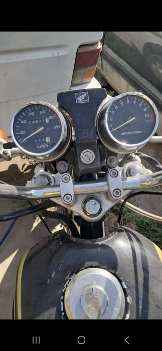 Продам мотоцикл honda 125 куб