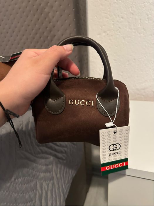 Дамски чанти gucci различни цветове