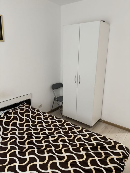 Inchiriez garsoniera in Militari Residence!