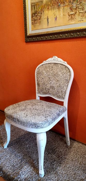 Продавам ретро стол в стил „LOUIS XV“ (Рококо)