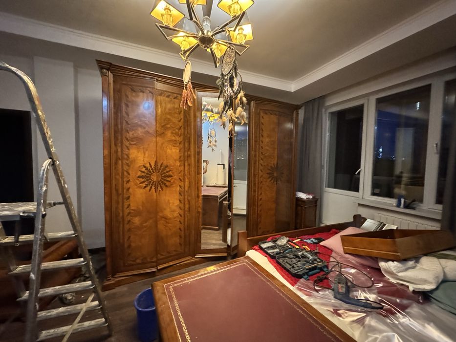 Шкаф с натурального дерева