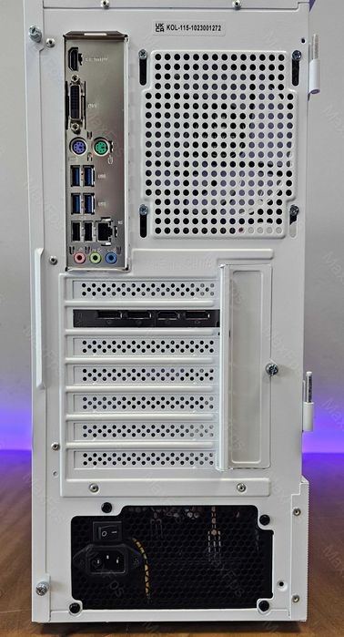 НОВО! Геймърски компютър! RX 6600, Ryzen 5 5600, 16GB RAM, 600 W