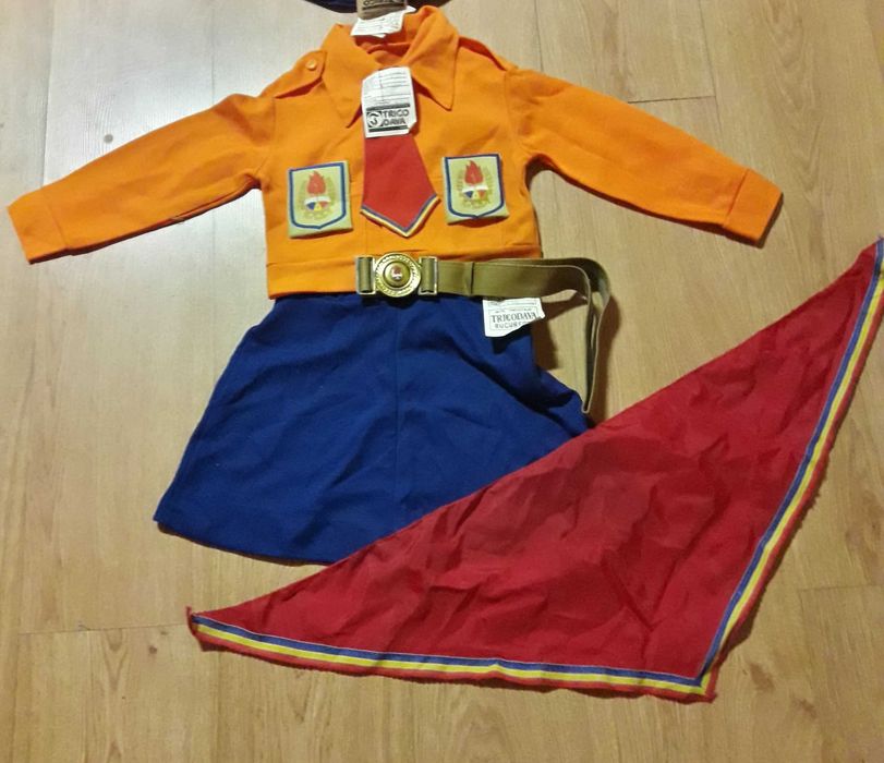 Costum Soimii patriei pionieri