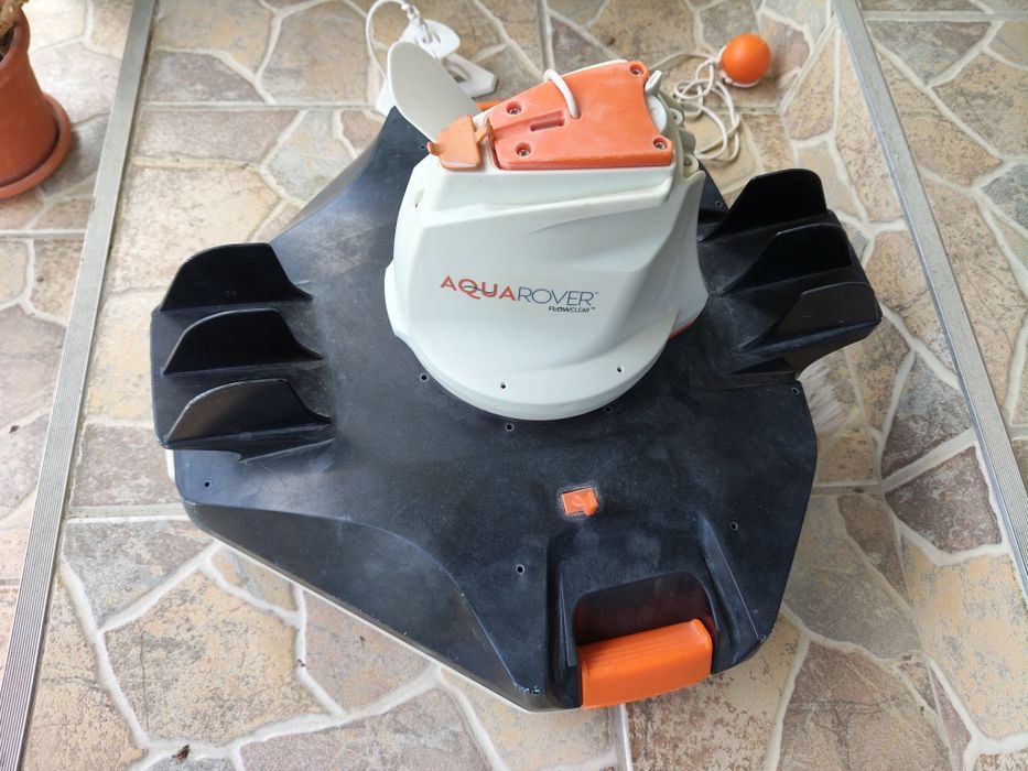 Robot curatare  piscina