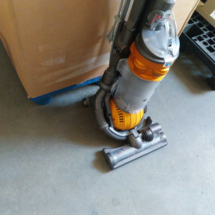 НАЙ ДОБРАТА ОФЕРТА Прахосмукачка Dyson DC25
