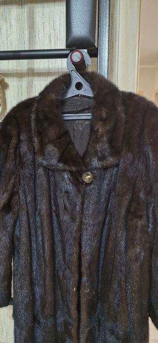 Продам шубу норковую