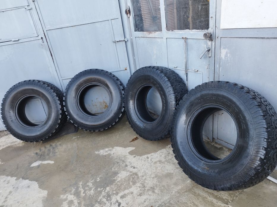 Гуми295/75/16 bf Goodrich all terrain