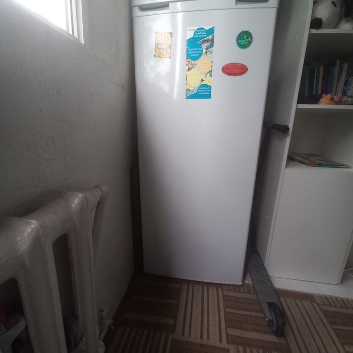Продаю морозильник