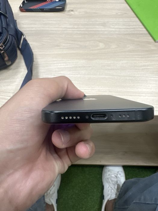 Iphone 15 86 yomkst 128 xotira qora rang CH/A