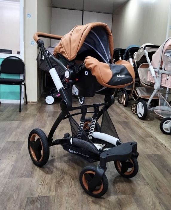 Коляска универсальная 3 в 1