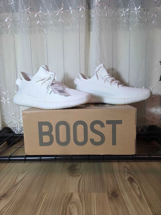 Yeezy boost marimea 43