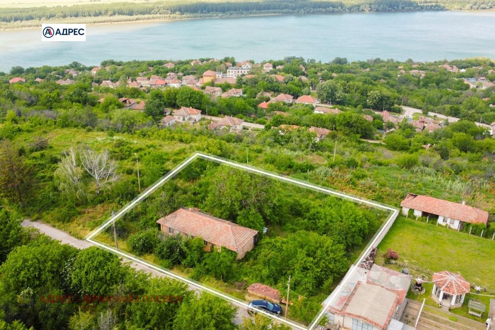 Къща в Враца, област-с.Горни Вадин площ 84 цена 10000
