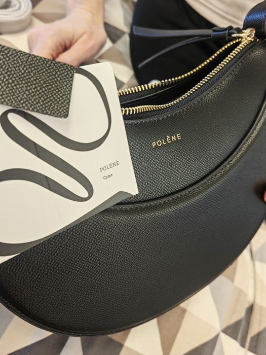 Черна кожена чанта polene