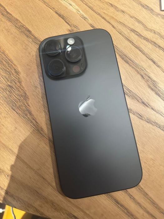 Продам IPhone 16 pro 512
Телефон в идеаль