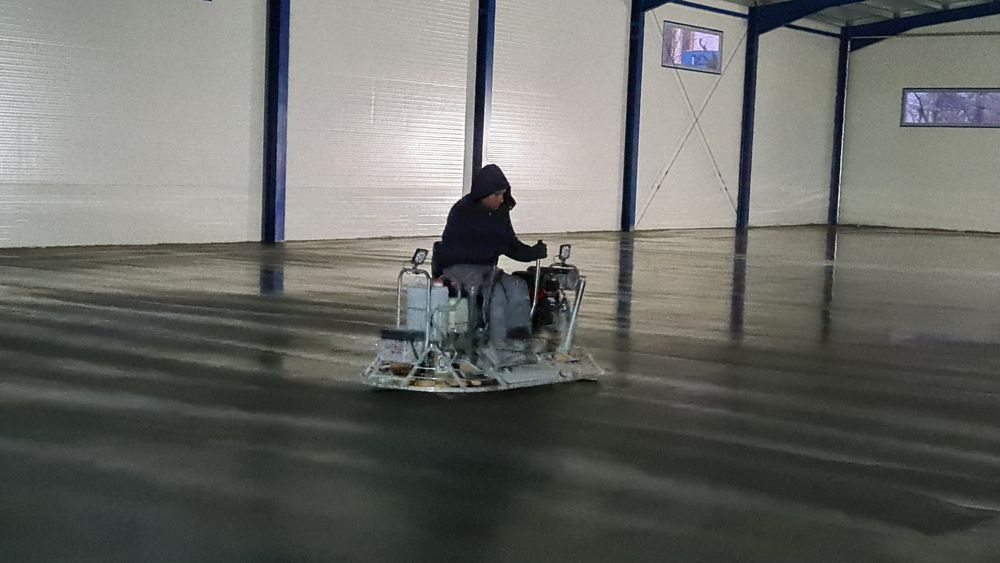 Turnari Beton mecanizat - finisat cu Elicopter si cuart, Beton Periat,