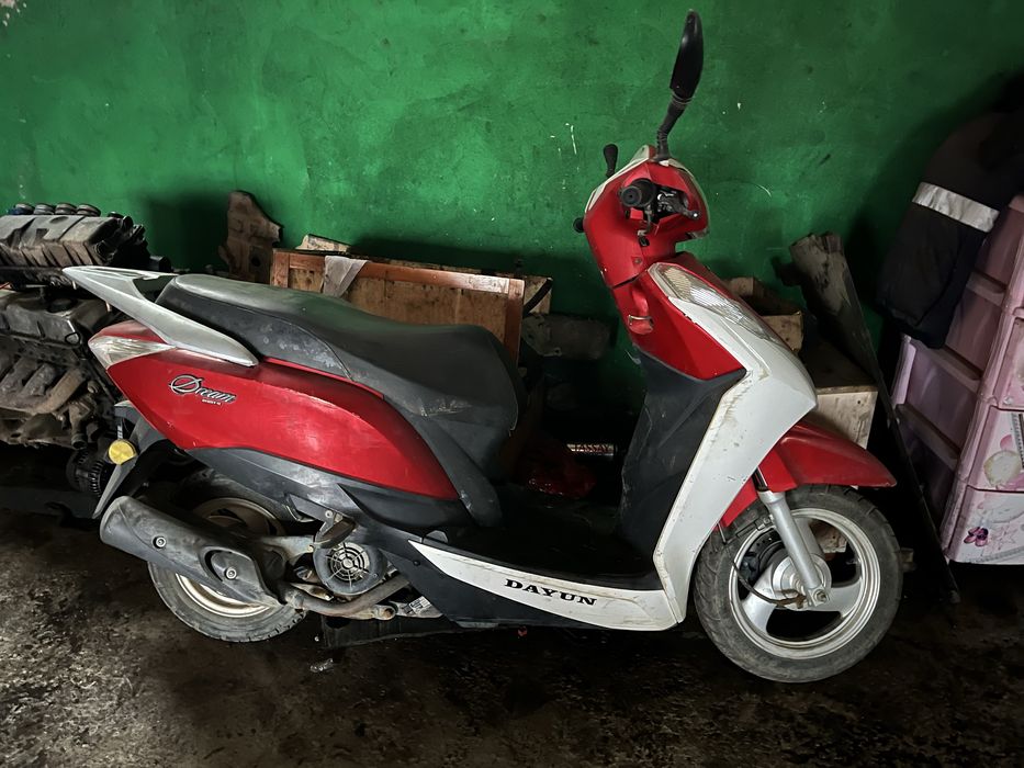 Скутер 125 кубов