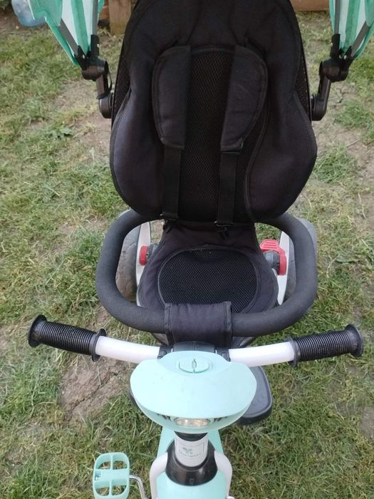 Триколка с педали и сенник