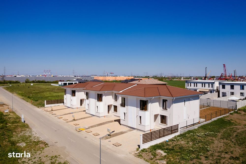 Casă modernă cu etaj, în Via Carmina-Vladimirescu