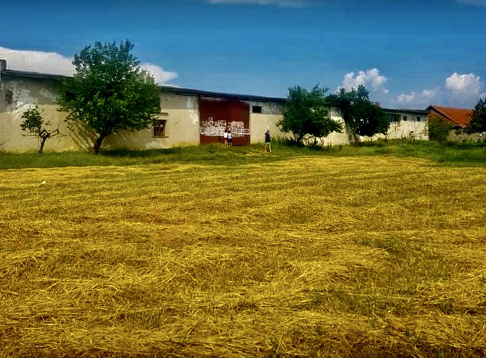 Teren intravilan cu constructie
