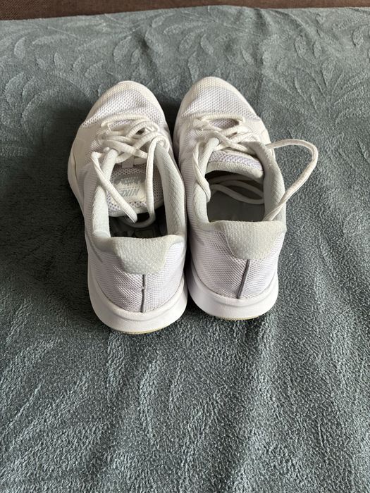 Дамски маратонки Nike