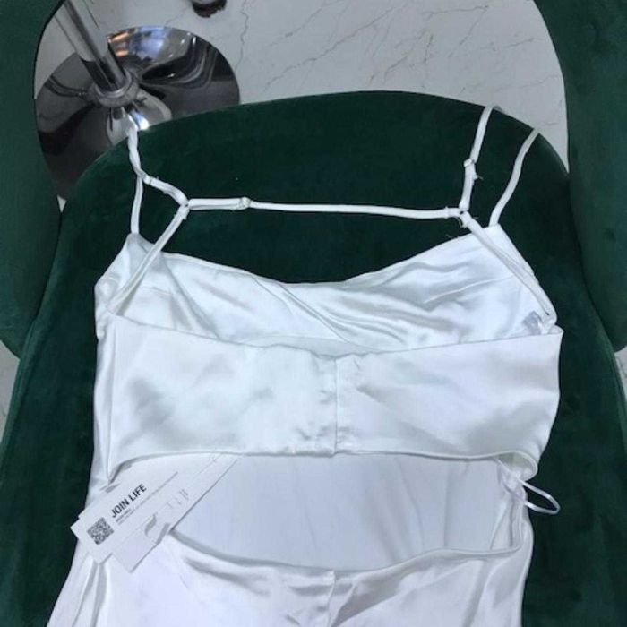 Zara rochie alba satin corset midi tiktok viral noua cut out spate gol