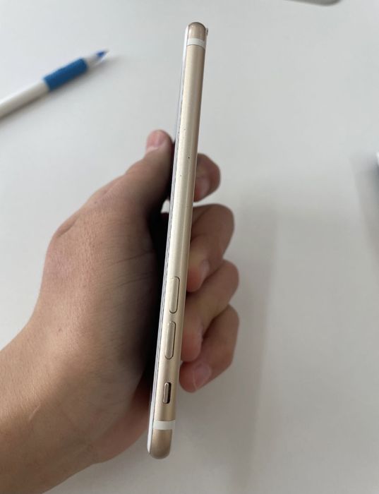 Продам iPhone 7 С ТОРГОМ