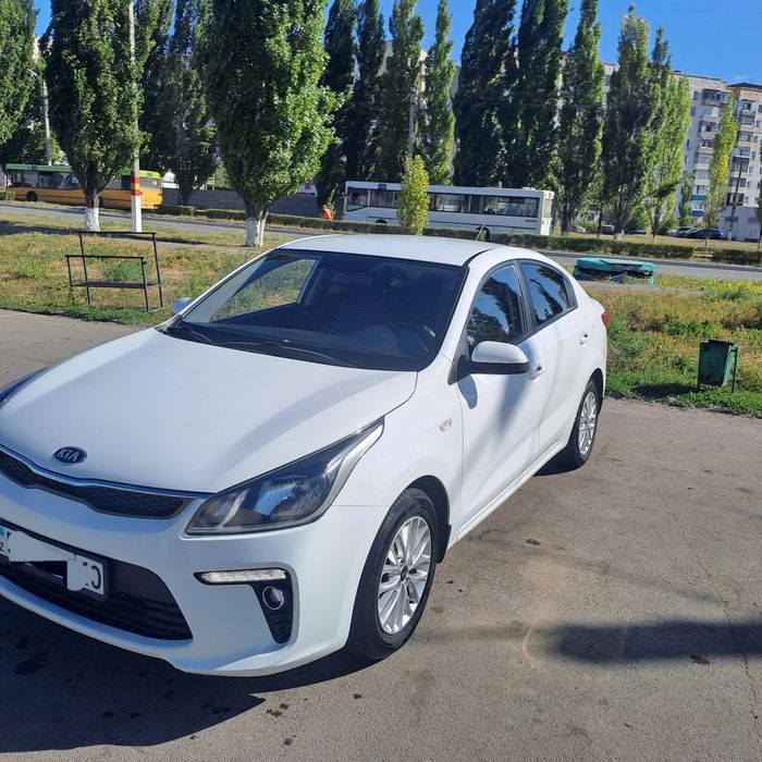 Продам Киа рио 2019 года