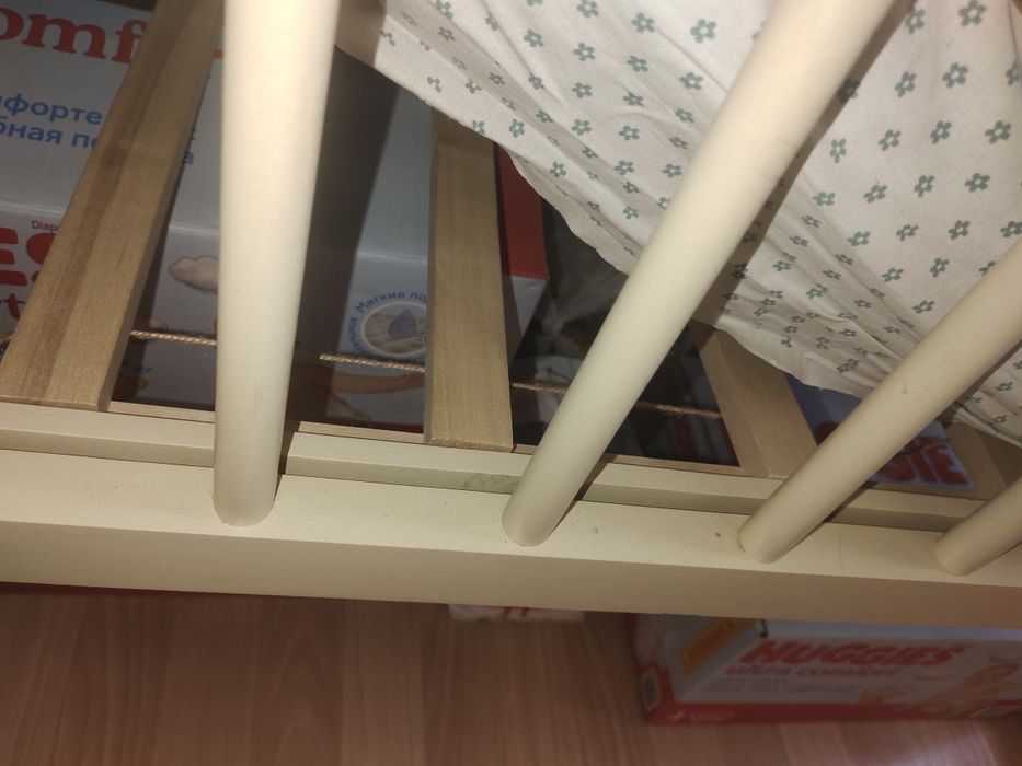 Кроватка детская качается