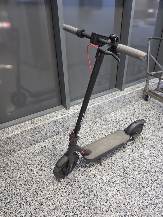 Trotineta electrica Xiaomi scooter 4 Pro  2nd Gen-doar 70 km